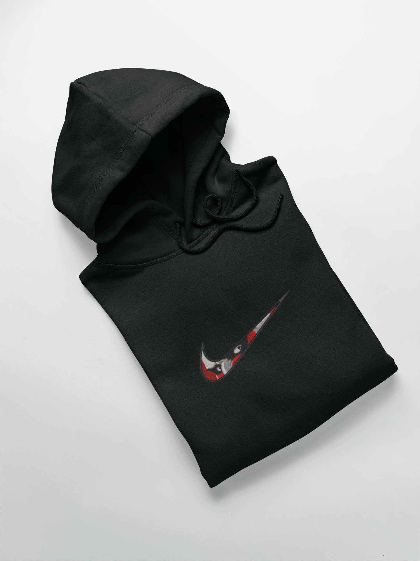 Titan Colossal Nike Custom 16 | L'Attaque des Titans | Hoodie Brodé
