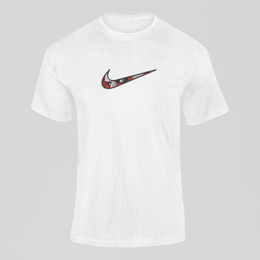 Titan Colossal Nike Custom | L'Attaque des Titans | T-shirt Brodé